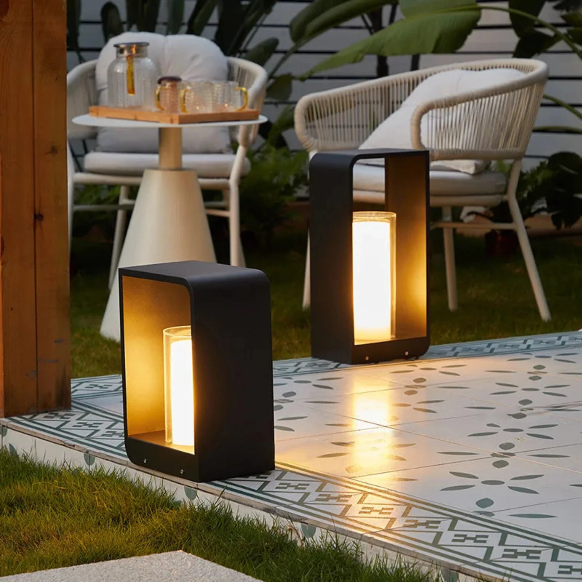 LumoEdge outdoor LED lawn lamp modern pathway garden driveway warm white